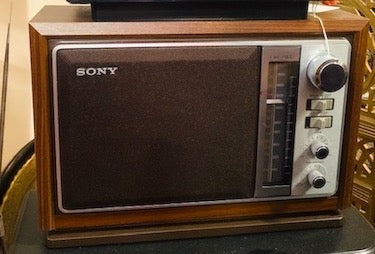 Vintage 1970s Radio AM/FM Sony