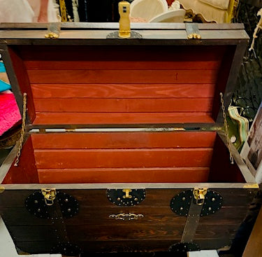 Vintage Pirate Treasure Chest w/side Handles