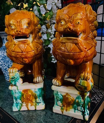 Vintage Asian Guardian Lion Statues - Set of 2