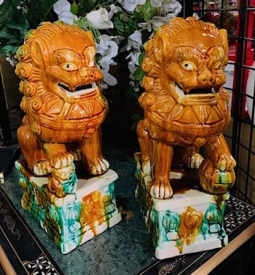 Vintage Asian Guardian Lion Statues - Set of 2