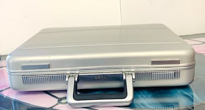 Zero Halliburton Briefcase Attache Case Aluminum Silver