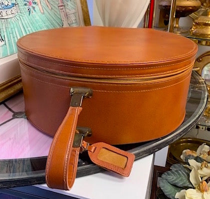 Vintage Rust Hat Carrier Case