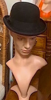 Man Realistic Head with Shoulders Display Form