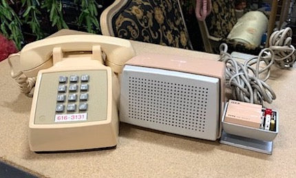 Western Electric Single Line Speakerphone with Telephone
