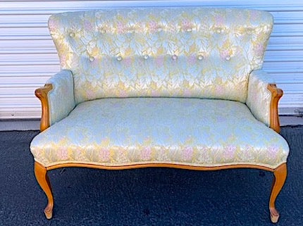 Vintage Loveseat "Kyle" Single Cushion