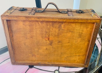 Vintage Style Wood Suitcase With Hook Hasps