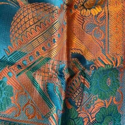 Vintage Folklore Jacquard Fringed Square Table Cloth